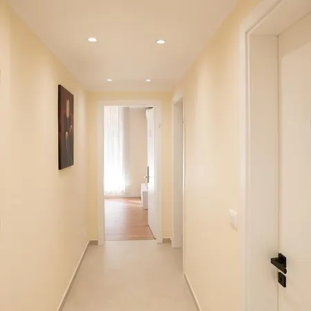 Aparthotel Free Parking - Flex By Circle Tirana