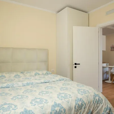 Aparthotel Free Parking - Flex By Circle 4*